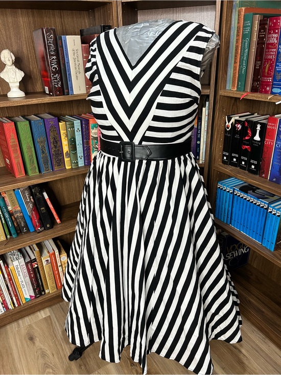 Collectif Dresses & Skirts - Collectif Black and White “Joanie” Swing Dress